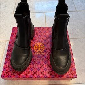 Tory Burch Chelsea Lug Ankle Leather Boots